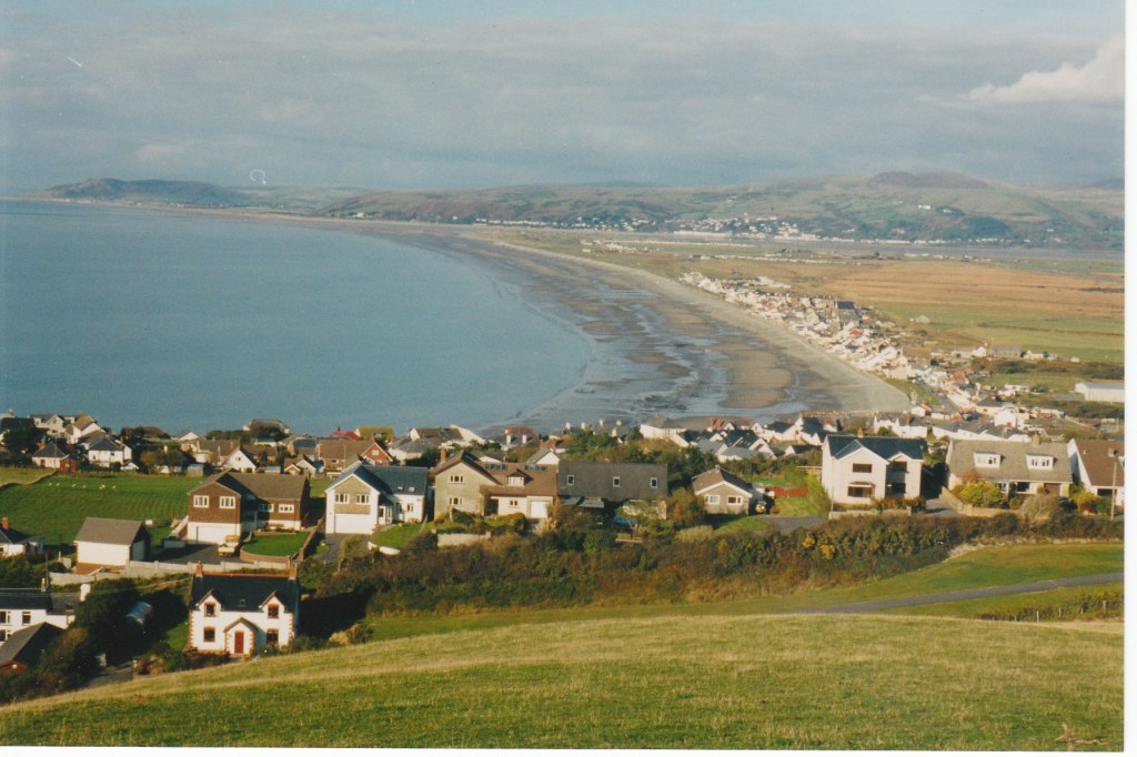 Borth, seen as you approach from the cliff top